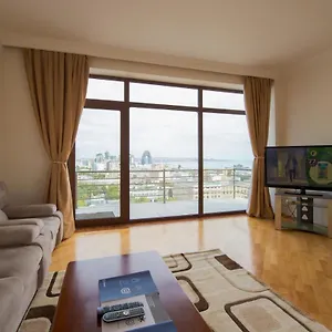 nizami-street-family-apartment.aboutbakuhotels.com/