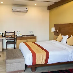 *** Hotel Retro And Nepal
